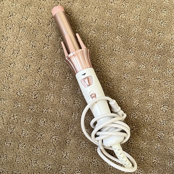 Kiss Accessories - Kiss instawave 101 Like New